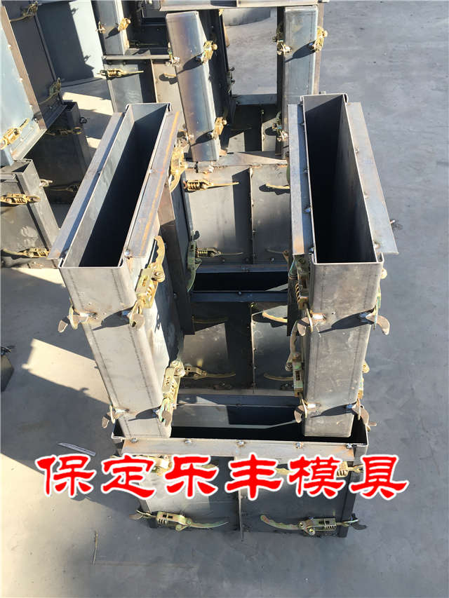 标志桩模具06